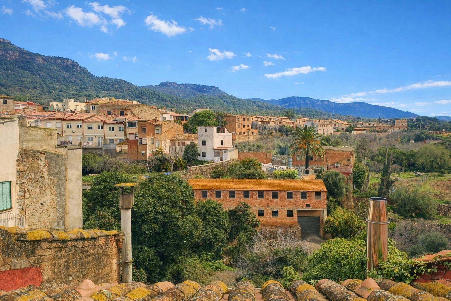 Casa de pueblo en Alforja, con múltiples posibilidades