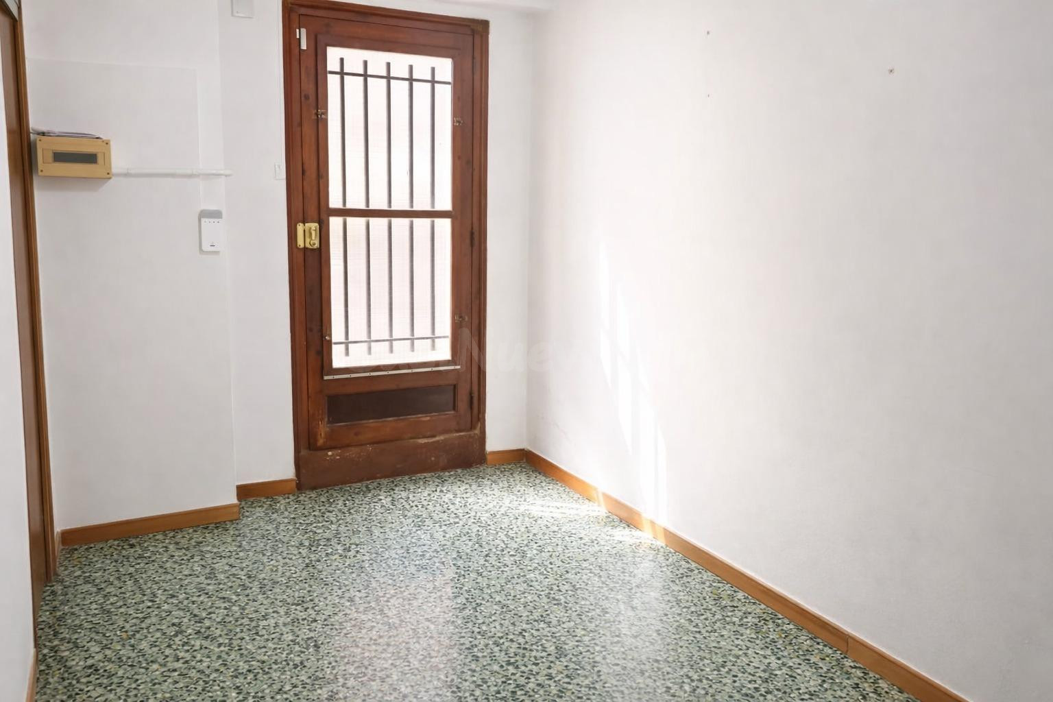 Casa de pueblo en Alforja, con múltiples posibilidades - foto 3