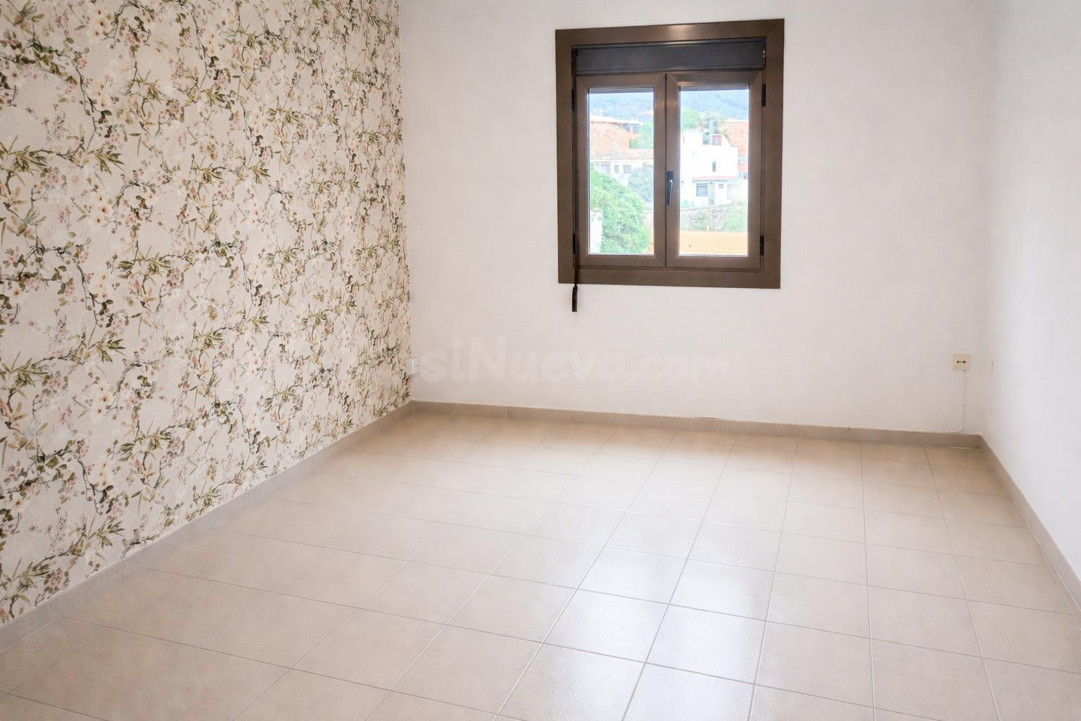 Casa de pueblo en Alforja, con múltiples posibilidades - foto 5