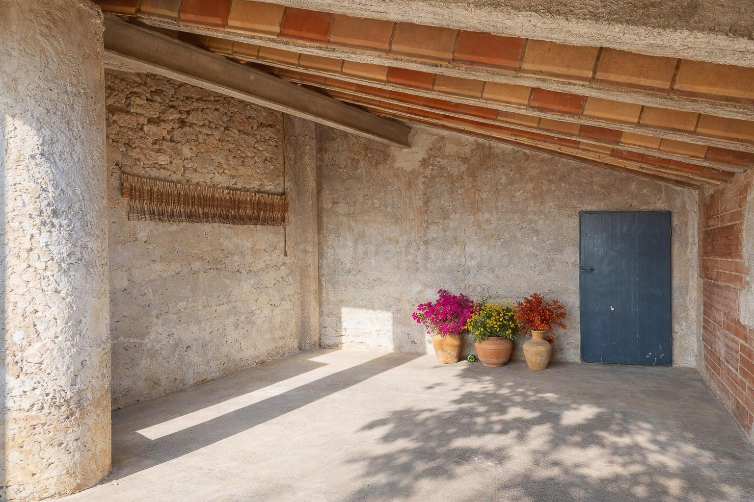Gran oportunidad: casa de pueblo a reformar en el corazón de