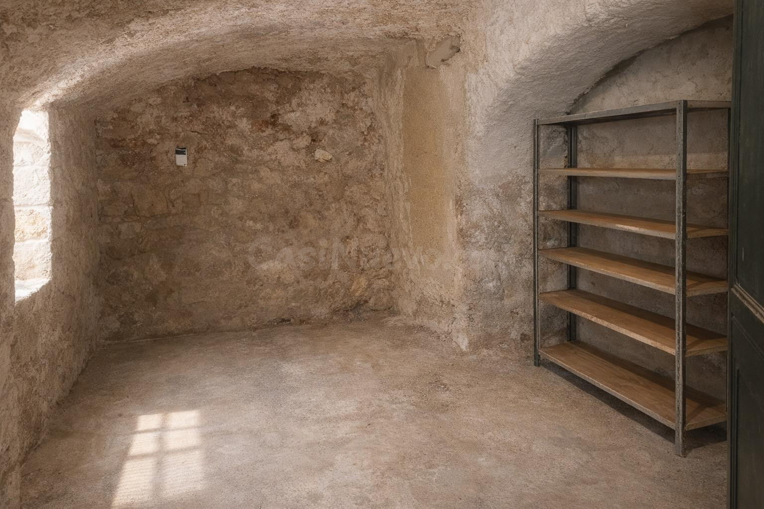 Gran oportunidad: casa de pueblo a reformar en el corazón de - foto 3
