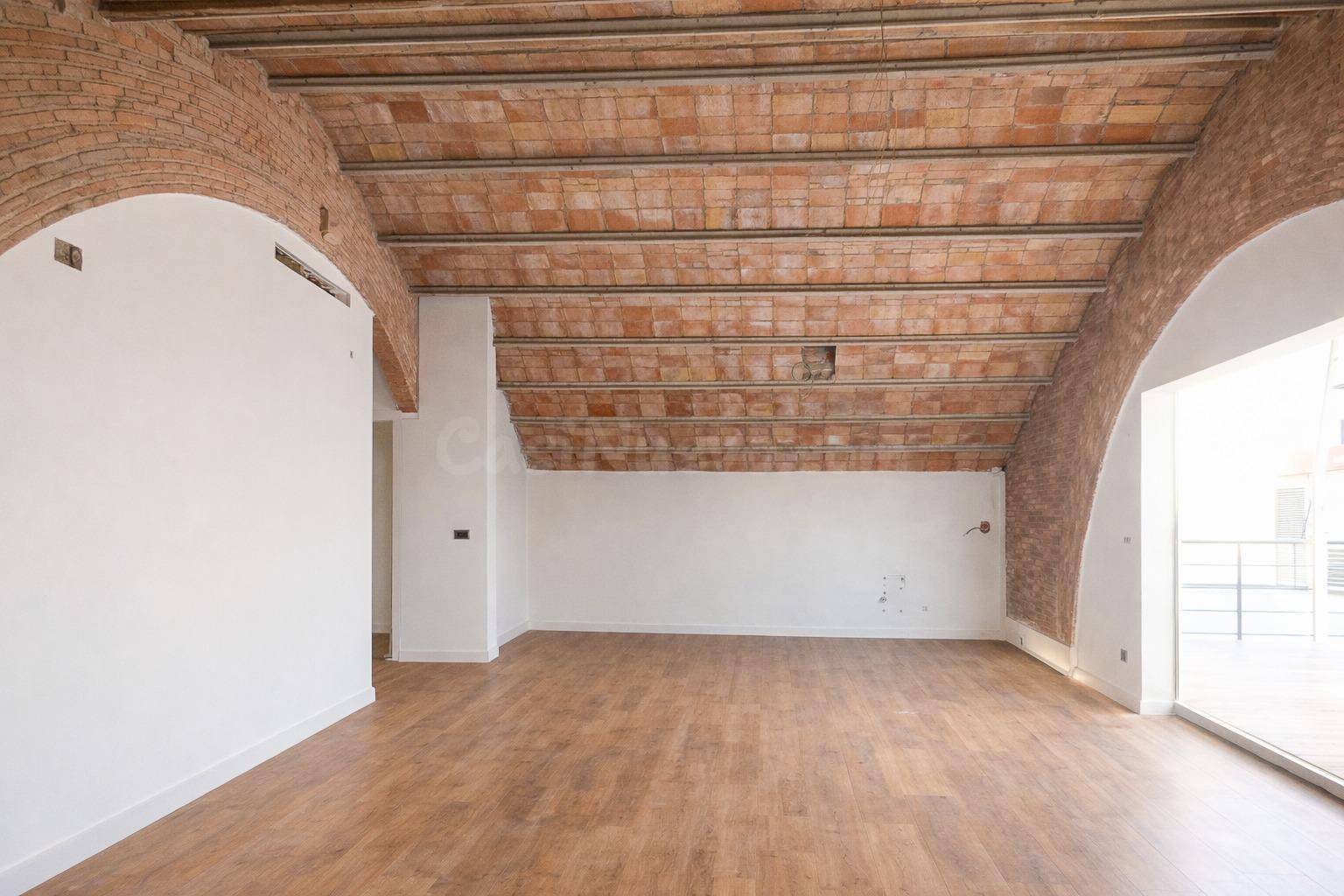 Extraordinario ático en venta en calle de Josep Anselm Clavé - foto 2