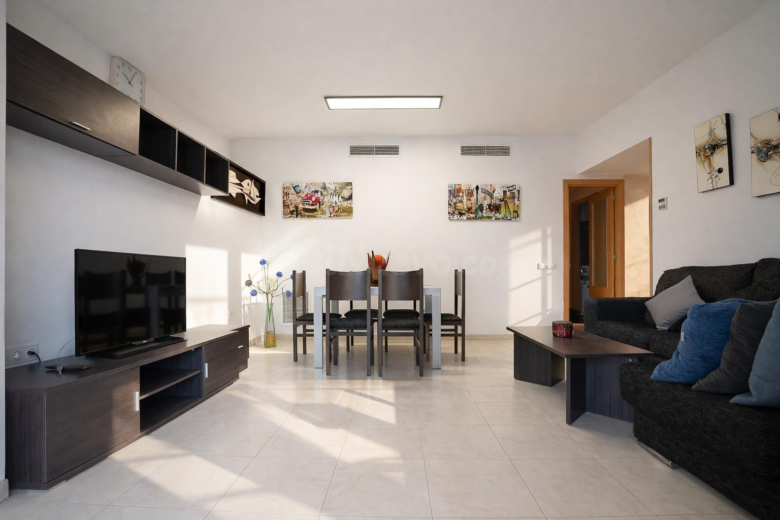 Vivienda exclusiva en Barenys: 2 terrazas, piscina y parking - foto 4