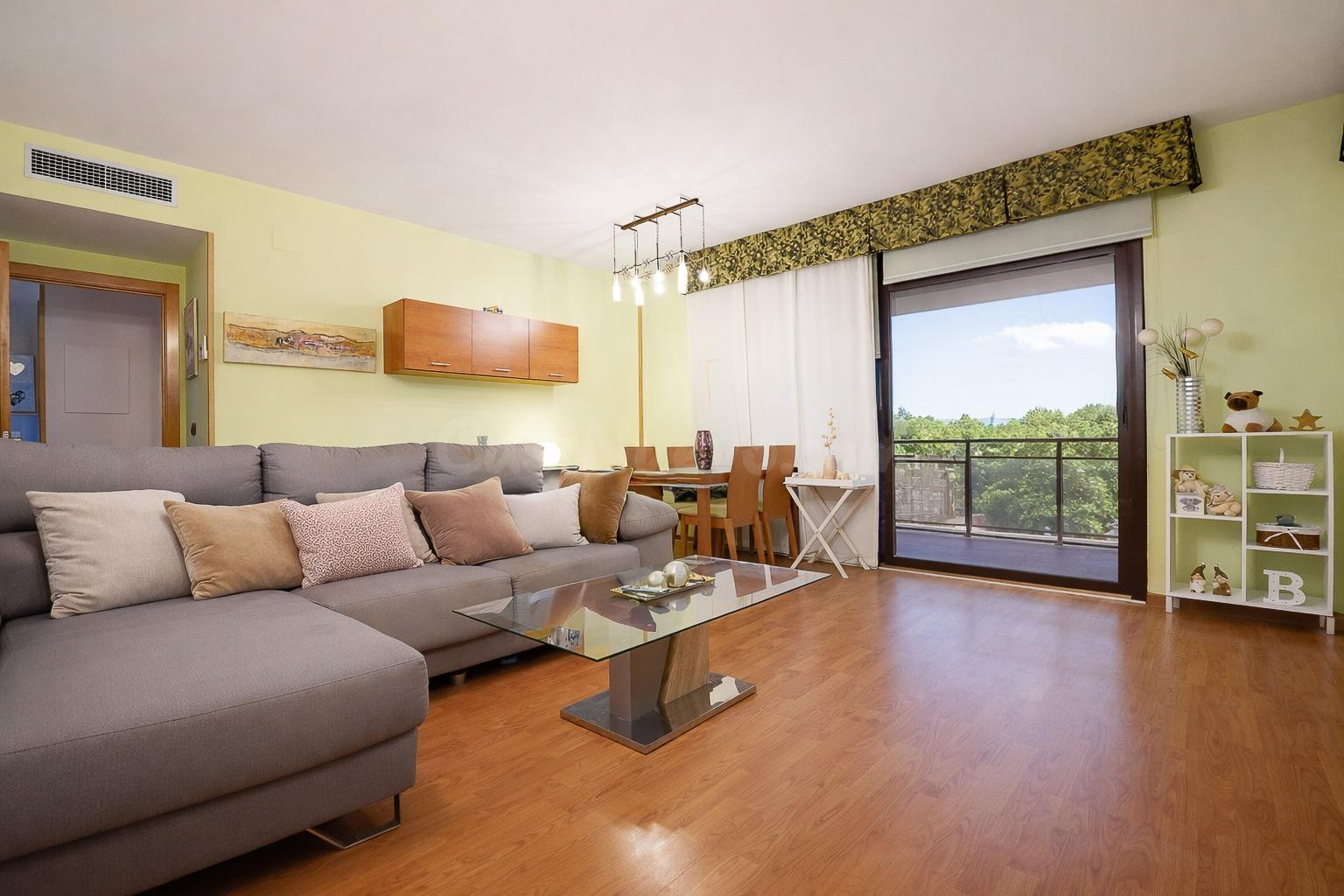 Piso en exclusiva zona de Barenys con parking y trastero - foto 3