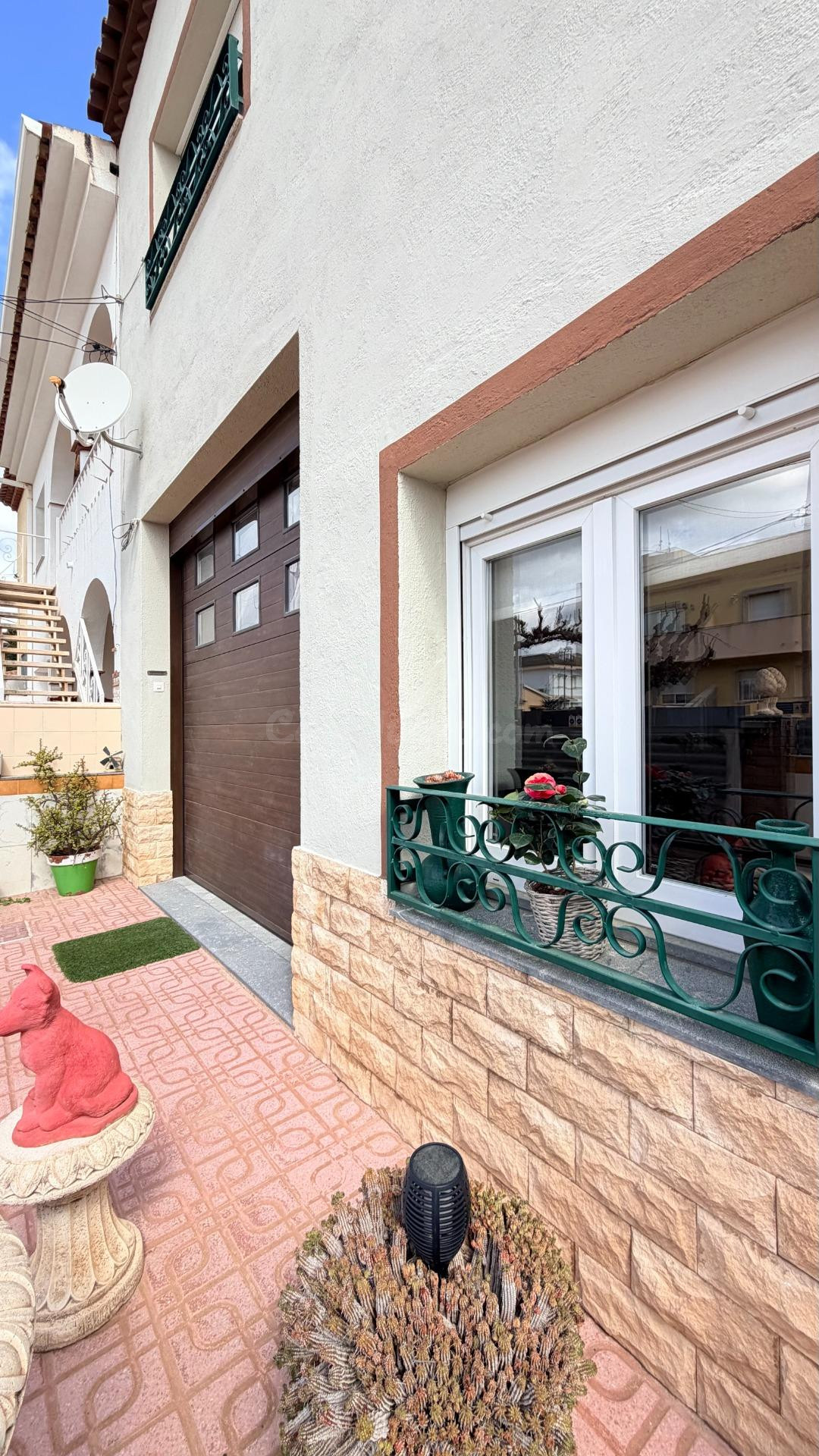 Venta de Gran Casa en centro Miami Platja