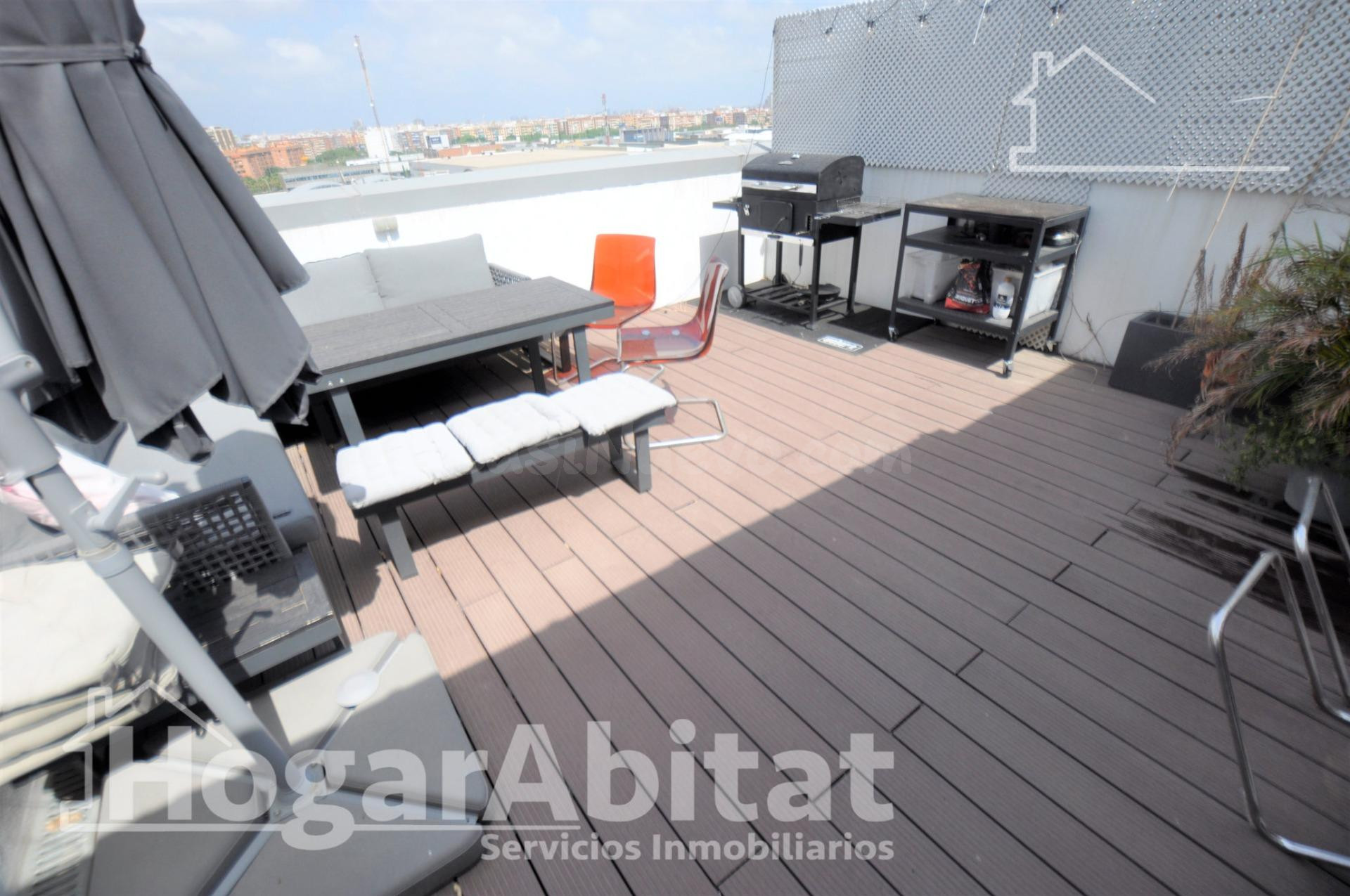 GRAN ÁTICO SEMINUEVO EN RESIDENCIAL CON GARAJE Y PISCINA - foto 5