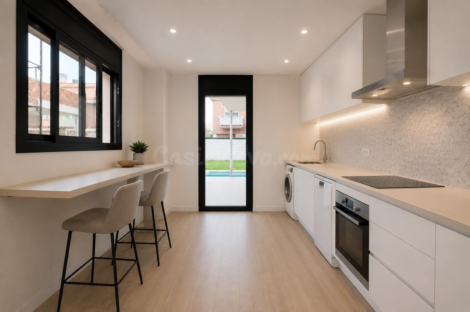 Casa de diseño con piscina y jardín en Vilafortuny - foto 4