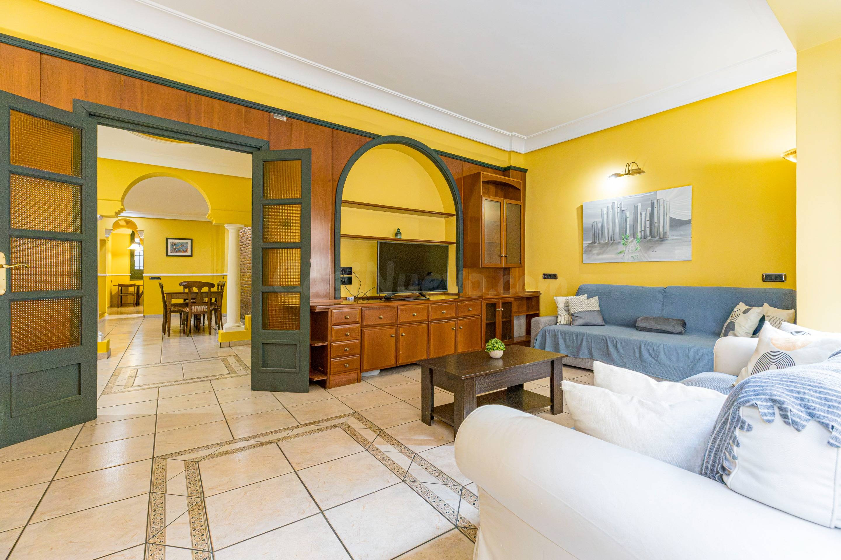 Exclusiva vivienda en Andrés Baquero con licencia turística