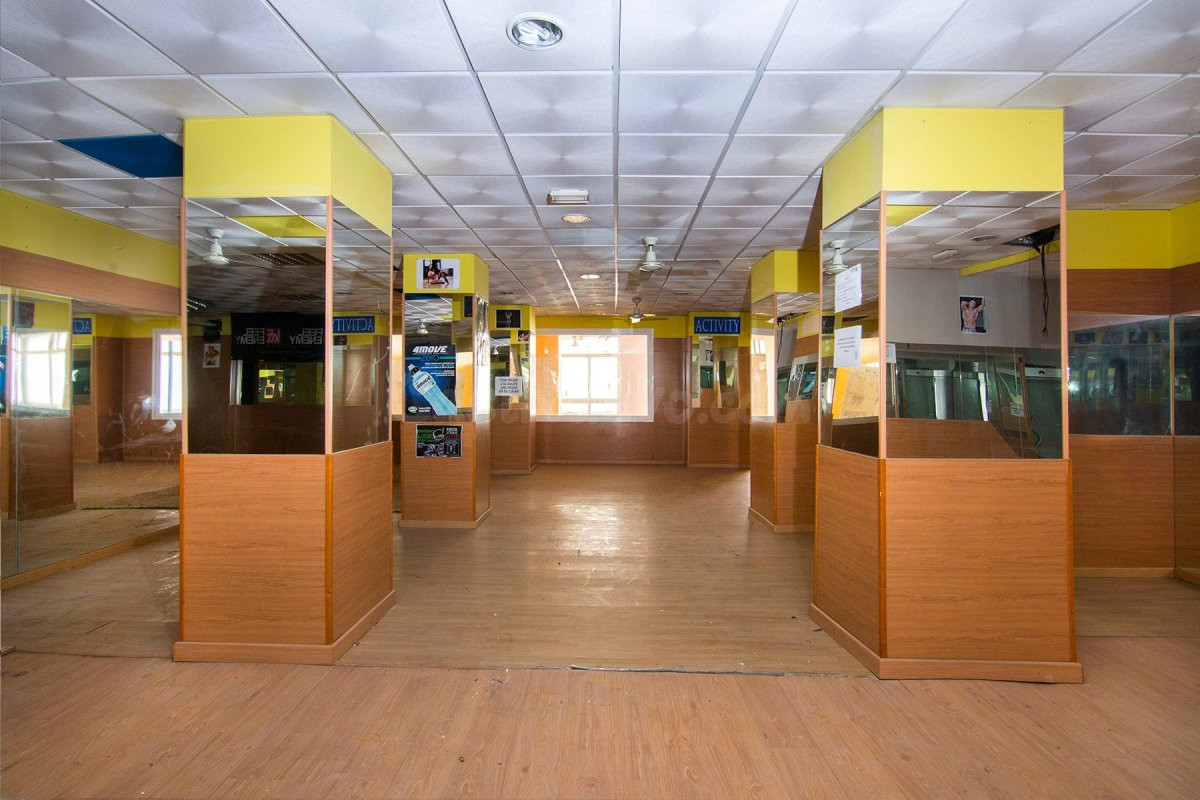 Local comercial en el centro (Plaza Gran Capitán) - foto 2