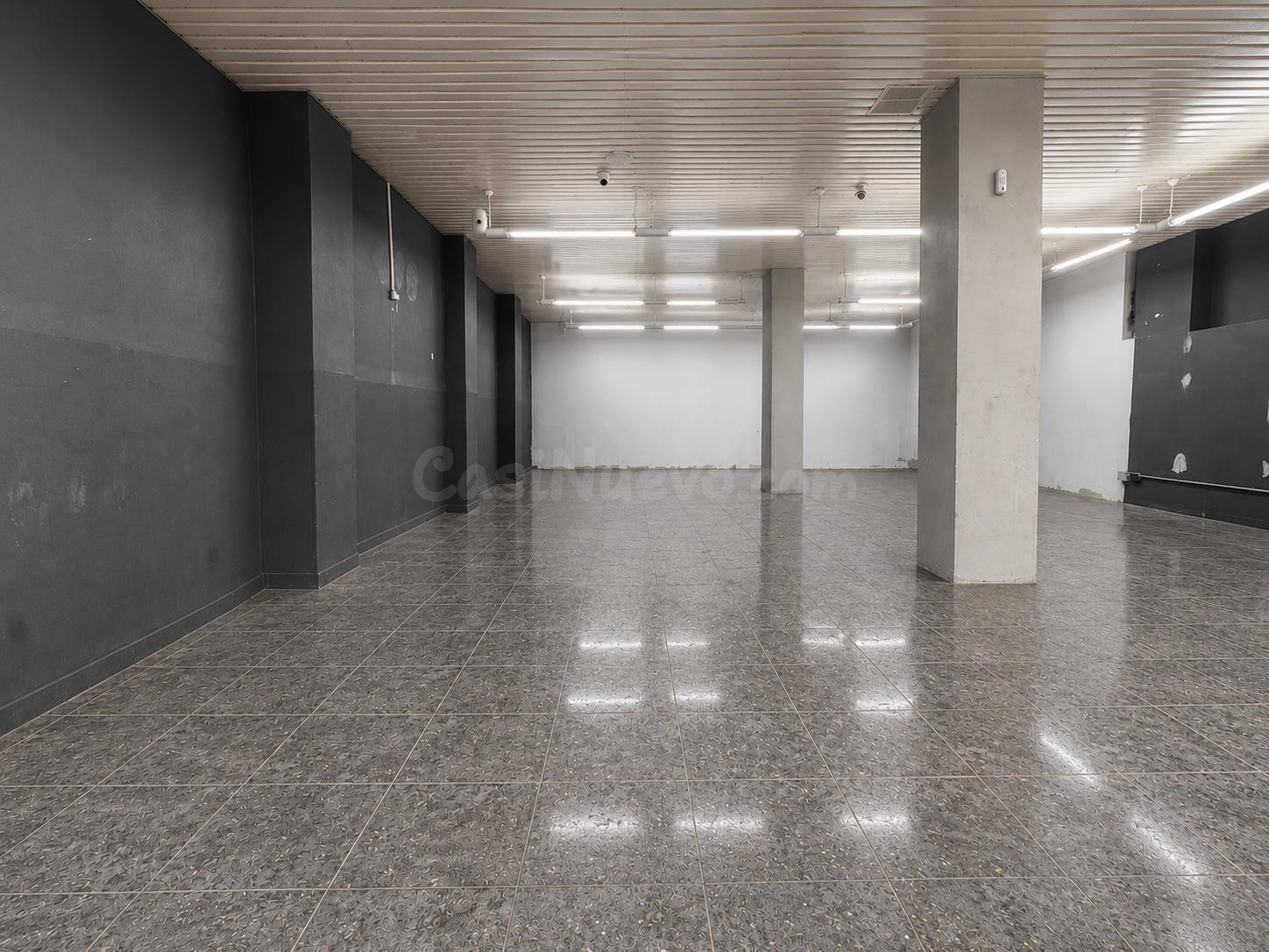 Local comercial con gran visibilidad en Reu - foto 5
