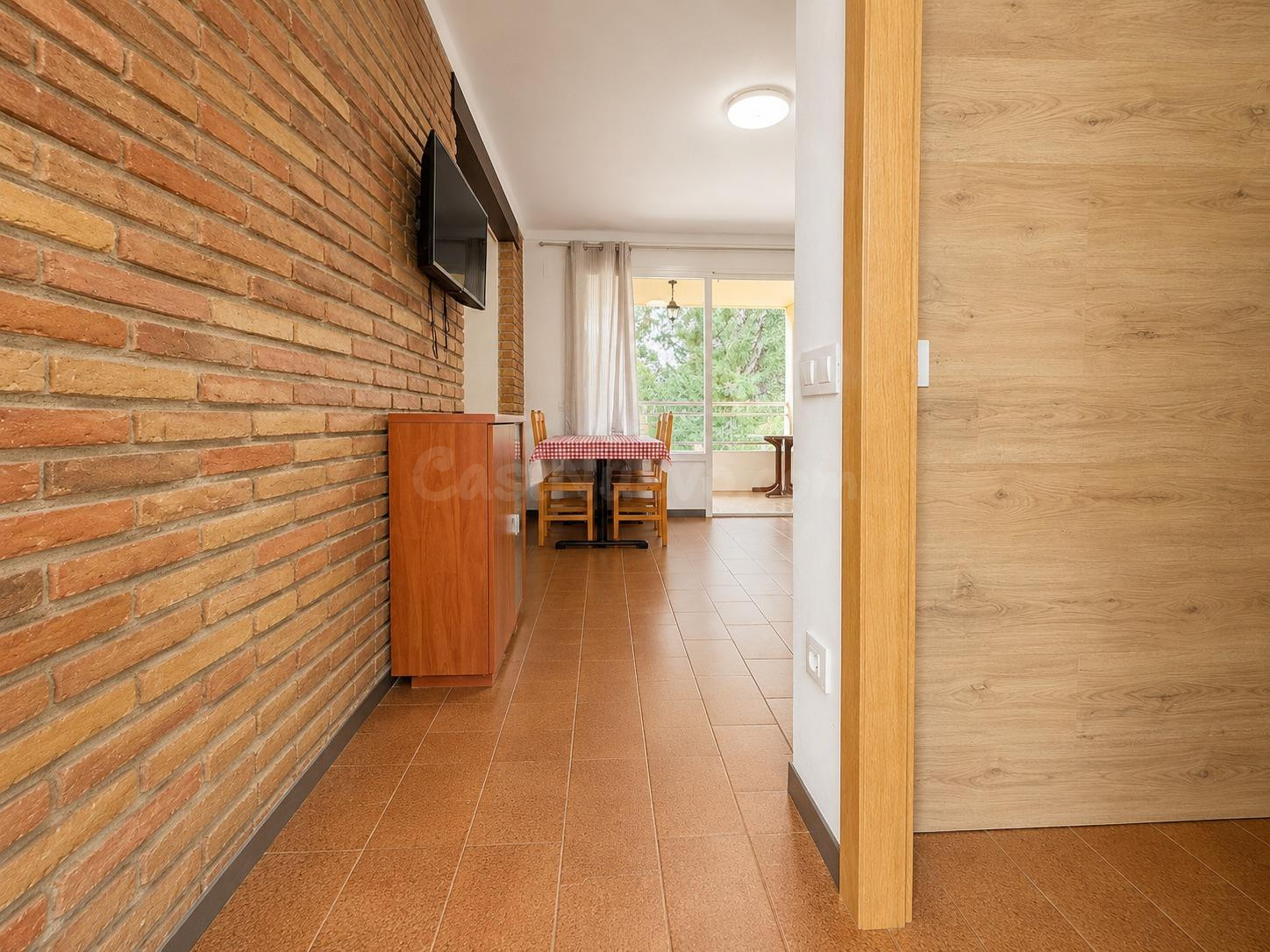 Tu piso junto al mar en Salou con gran terraza - foto 4
