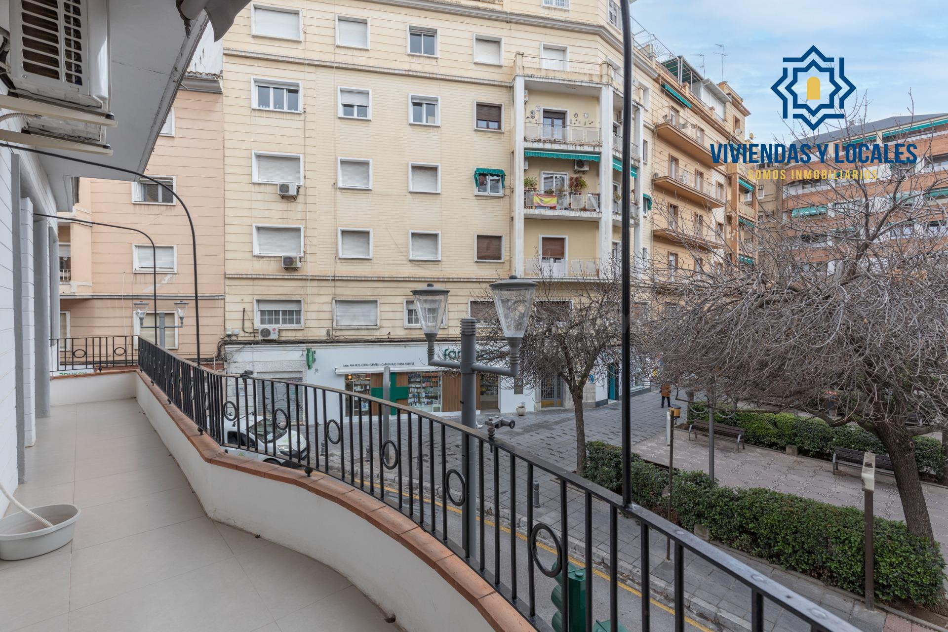 EXCLUSIVO PISO DE LUJO EN PLENO CENTRO DE GRANADA - foto 3