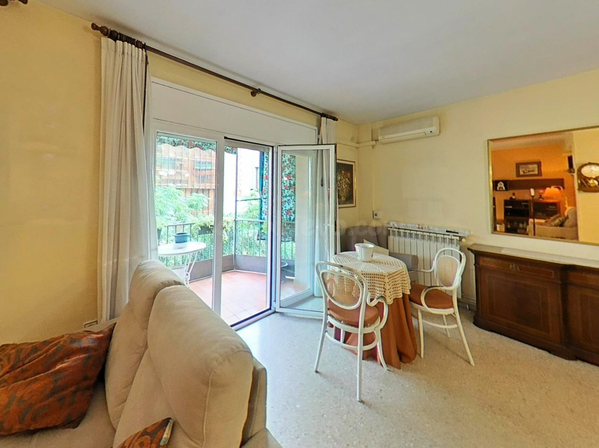 PISO DE 3 habitaciones CON BALCON Y PARKING EN LA CREU ALTA