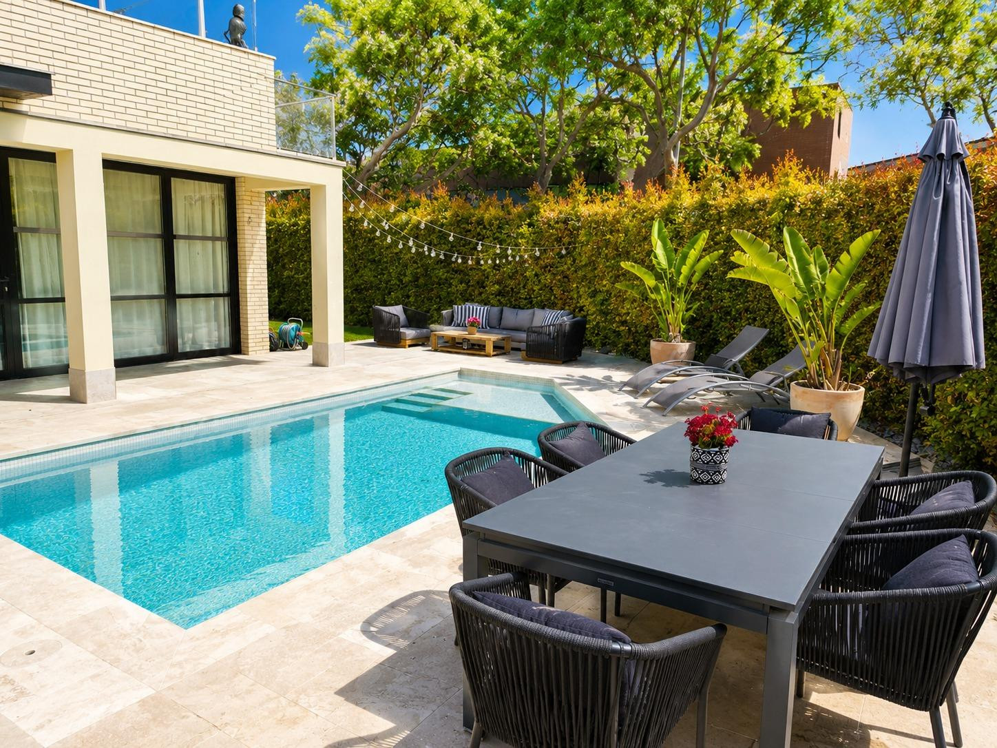 Exclusiva villa con piscina y jardín privado en Vilafortuny  - foto 3