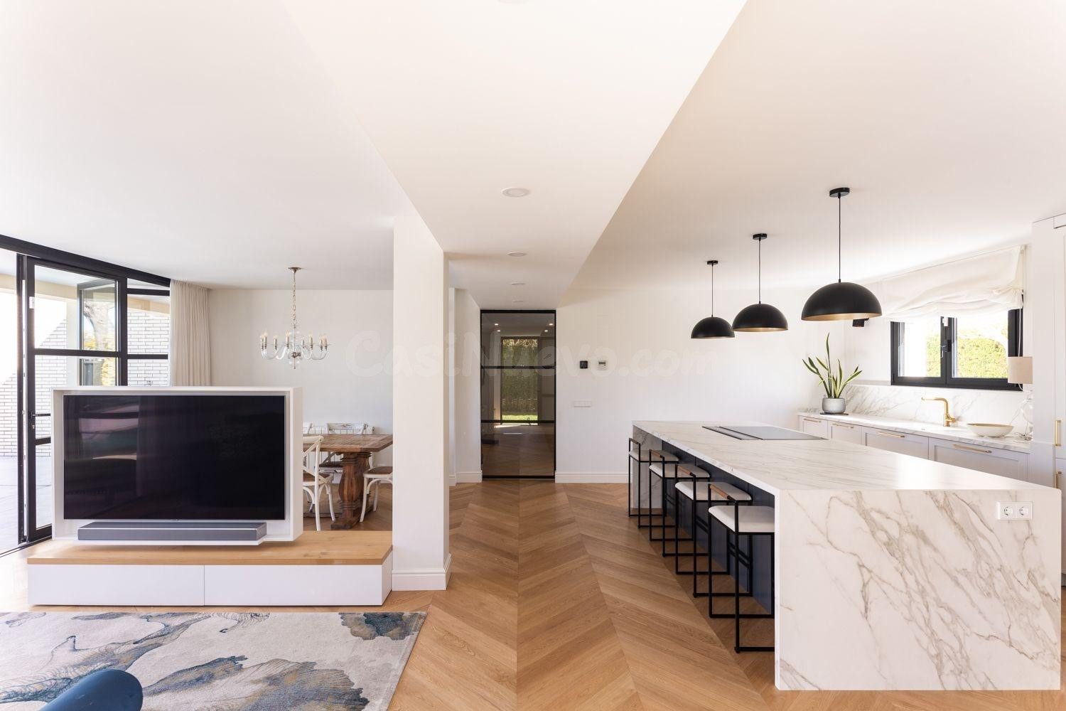 Exclusiva villa con piscina y jardín privado en Vilafortuny  - foto 4