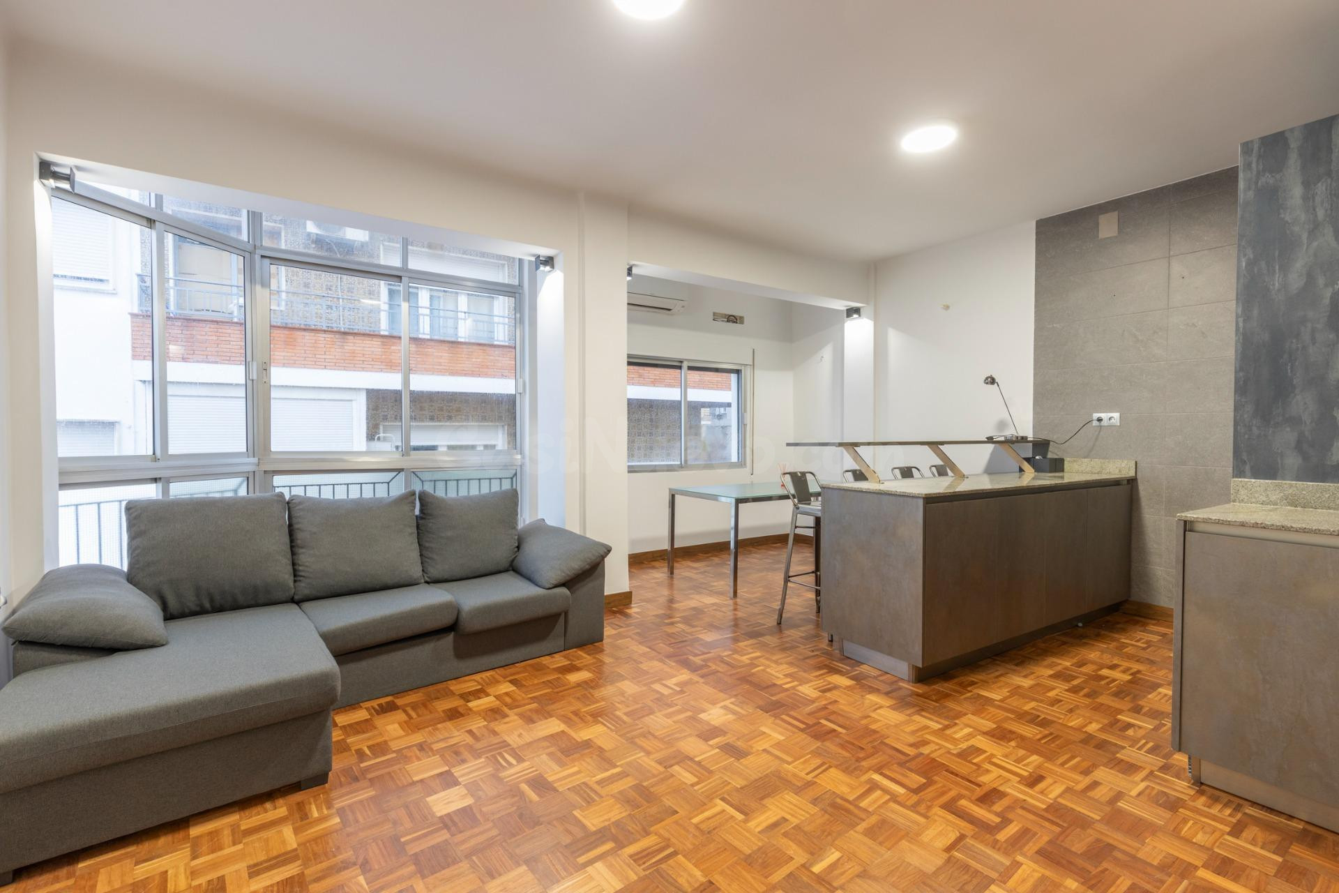Excelente oportunidad en López Mezquita: ideal vivienda o in