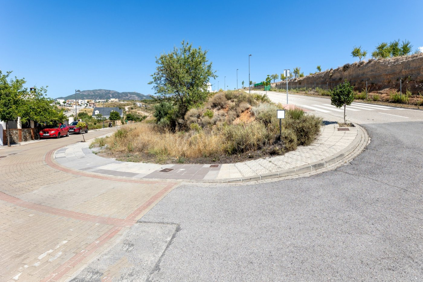 Venta de solar urbano en La Zubia (Zona Altos de La Zubia) - foto 4