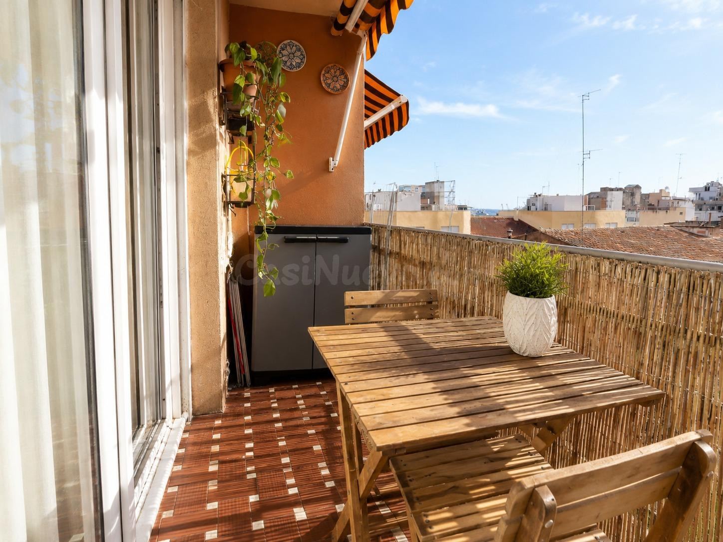 Piso reformado de 3 habitaciones a pocos minutos de la playa - foto 4