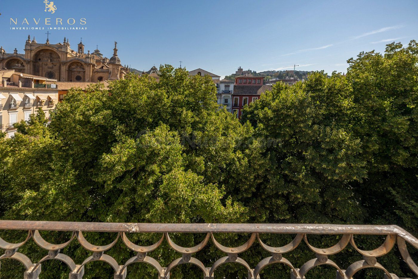 A LA VENTA EDIFICIO EN PLAZA BIB-RAMBLA - foto 4