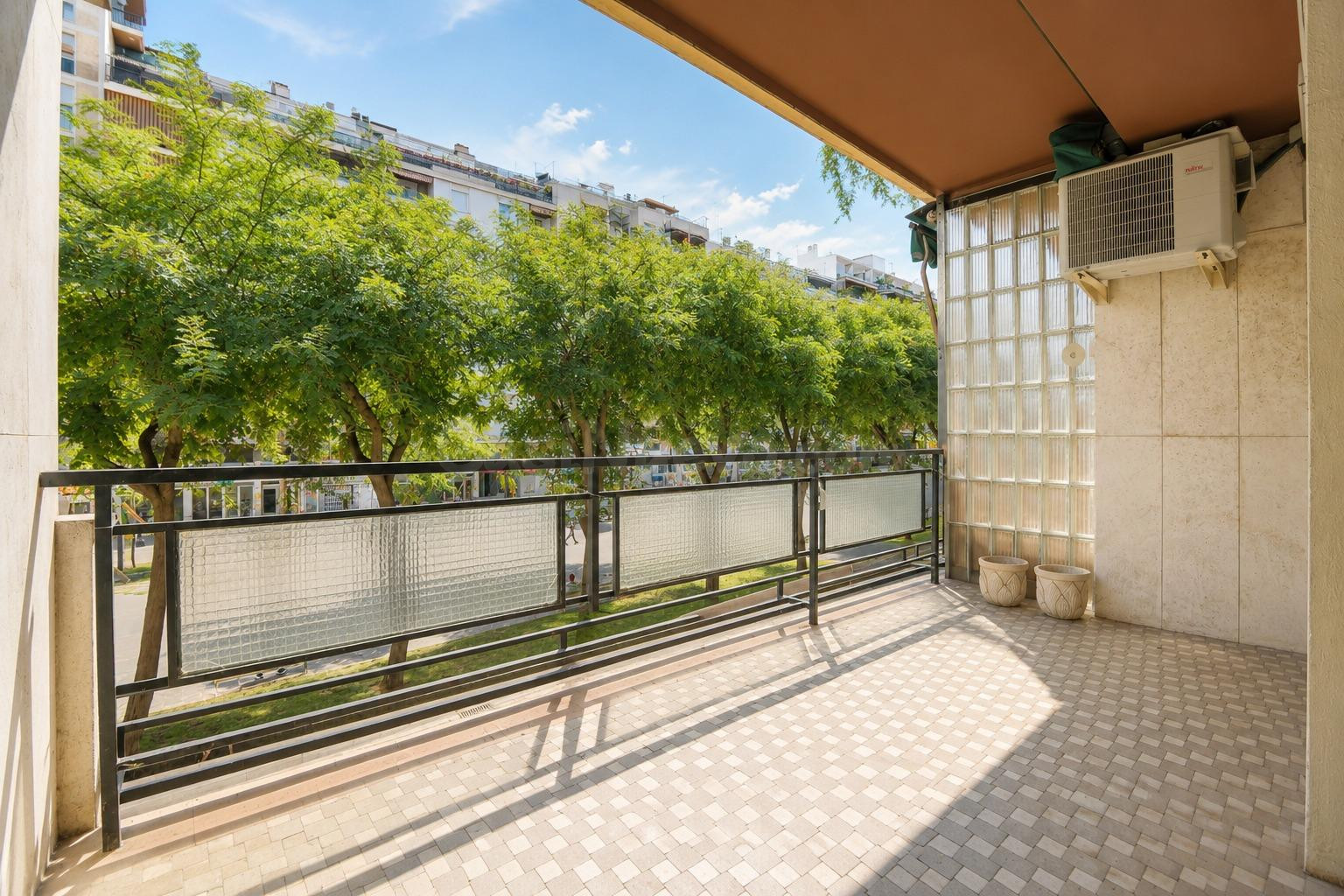 Una oportunidad única para vivir la Rambla Nova como siempre - foto 4