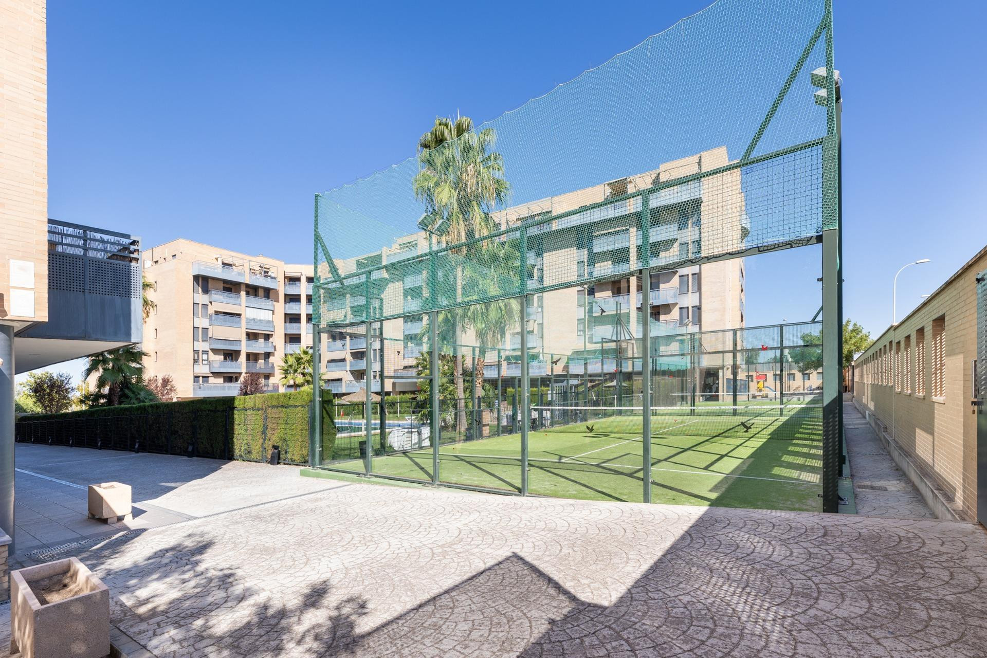 ¡Espectacular Ático Reformado con Gran Terraza, Vistas Despe - foto 4
