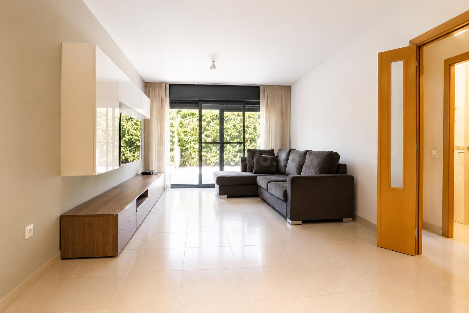 Espacioso chalet familiar con jardín en Reus - foto 4