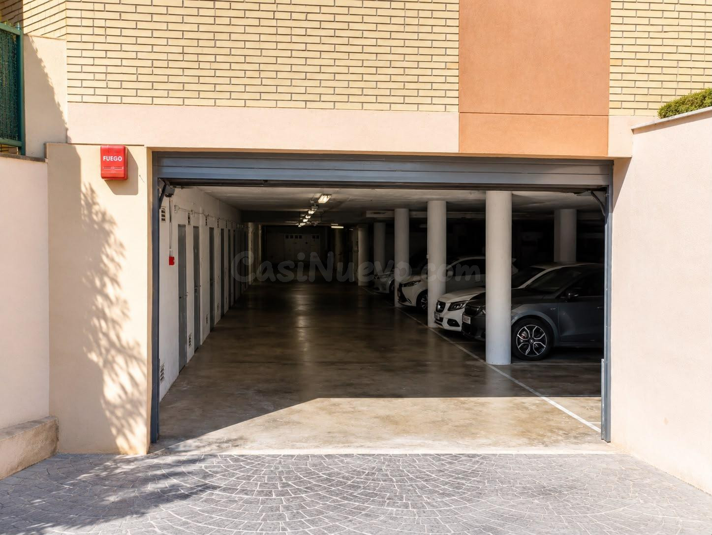 Plaza de parking en venta en Cap Salou - foto 2