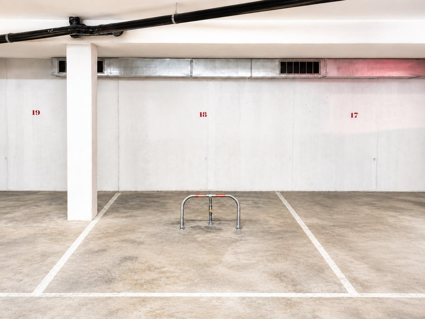 Plaza de parking en venta en Cap Salou - foto 3