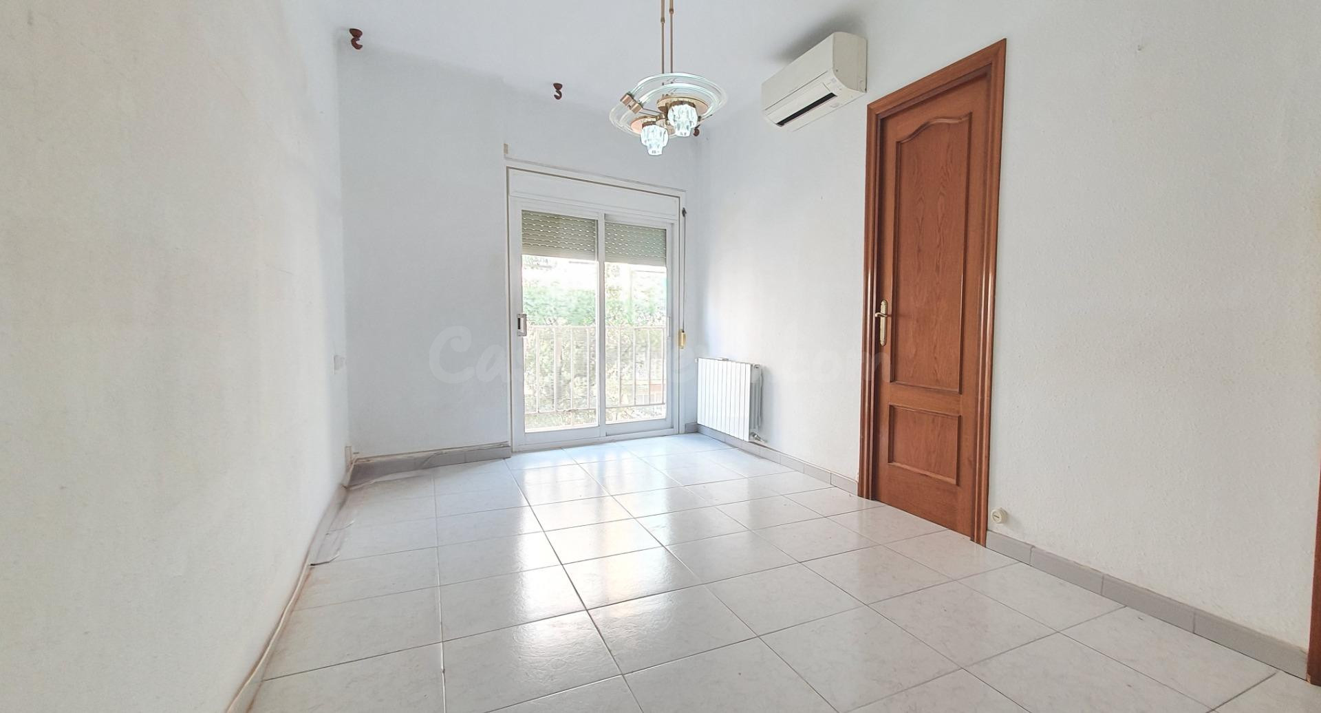 PARA ENTRAR A VIVIR!!! 3 habitaciones EN Pº ALMOGÁVARES. - foto 2