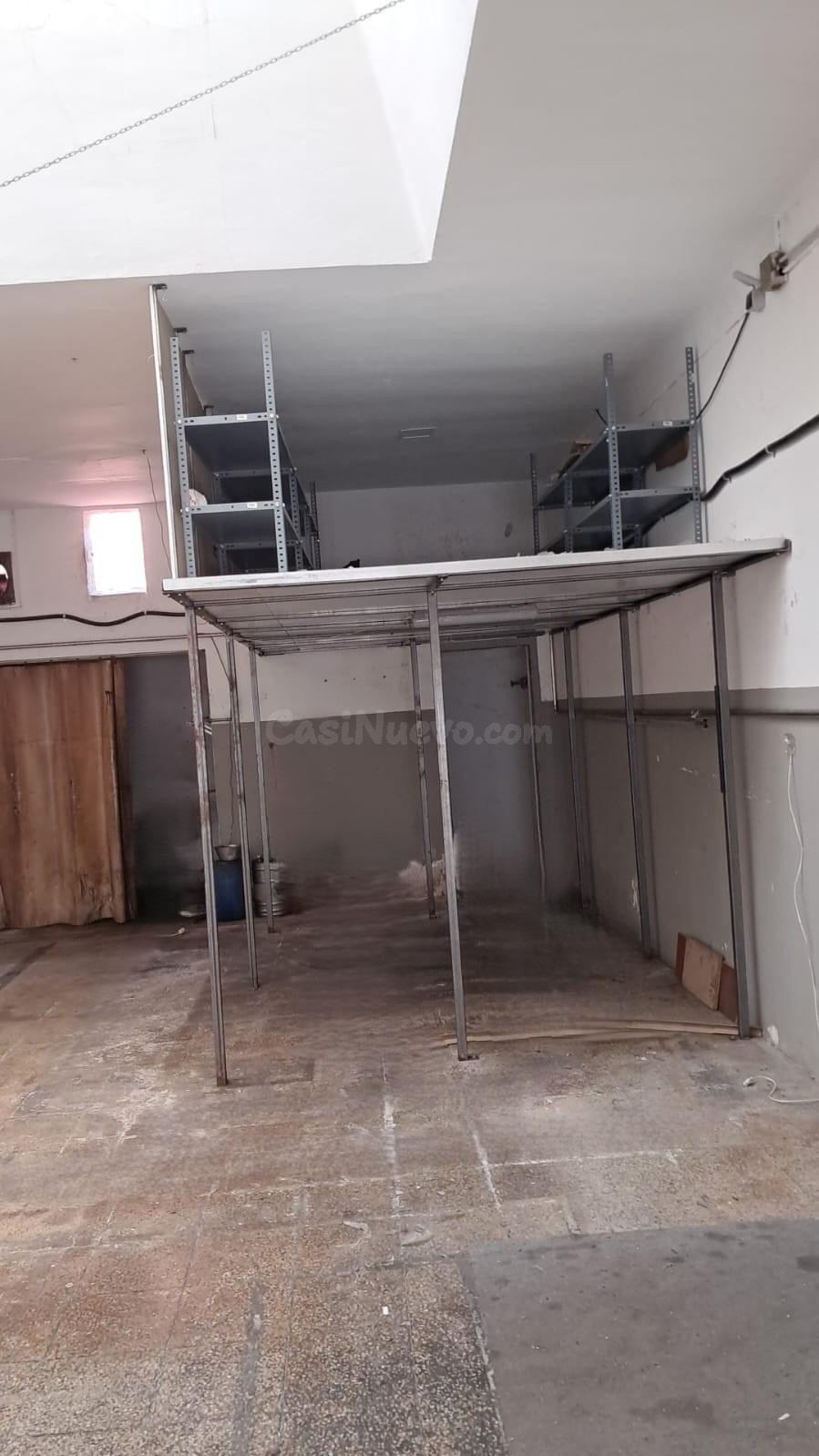 NAVE 125 m2 A PIE DE CALLE, CON OFICINA. - foto 4