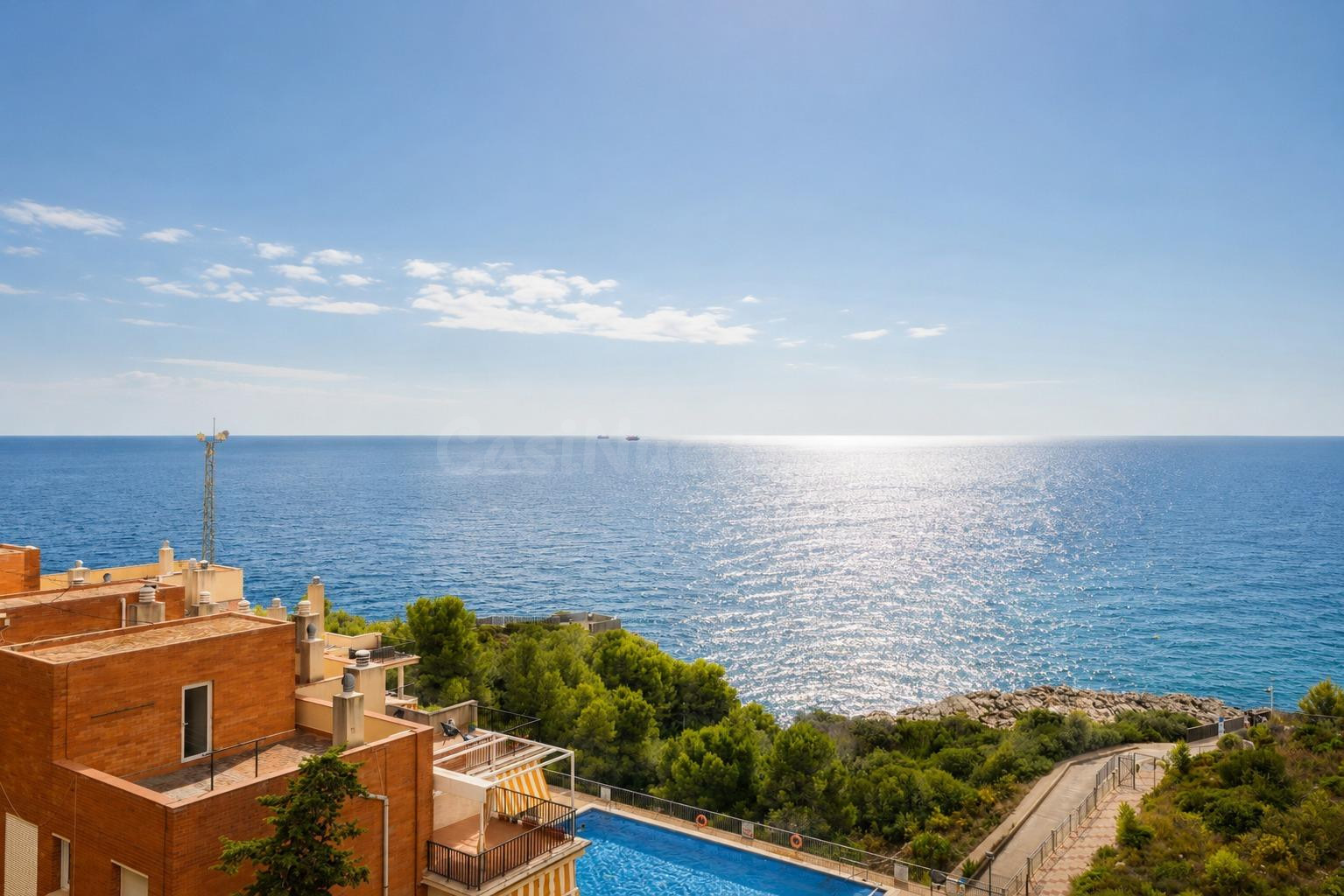 Espectacular ático en primera línea de mar con terraza de 20 - foto 3