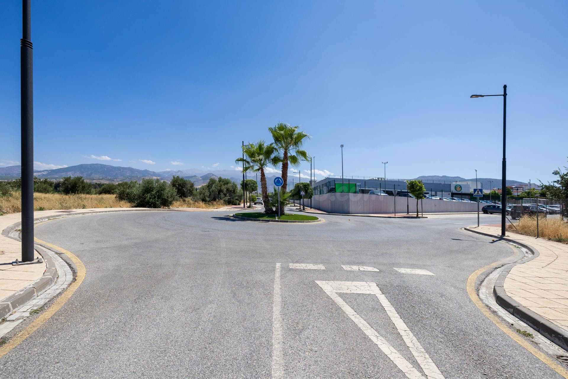 PRECIOSA PARCELA CON VISTAS A LA SIERRA - foto 4