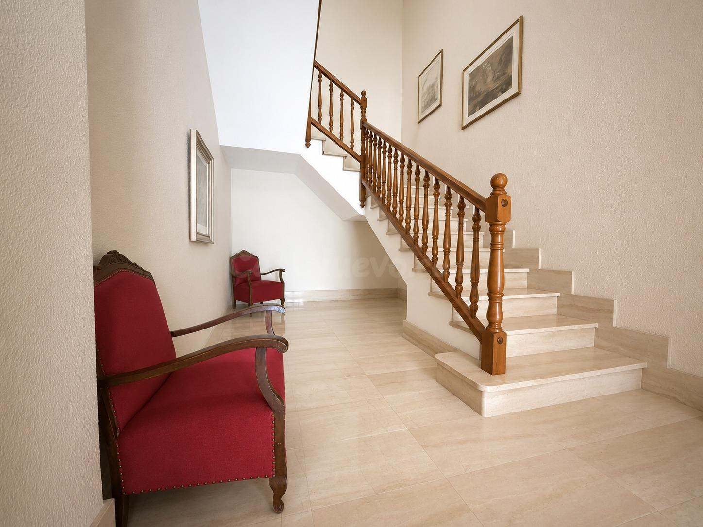 Exclusiva casa de 5 habitaciones con múltiples espacios en M - foto 5
