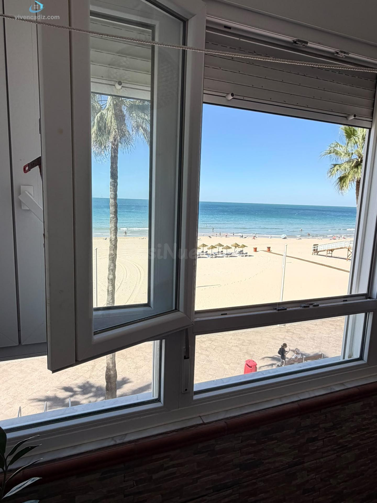 FRENTE AL MAR