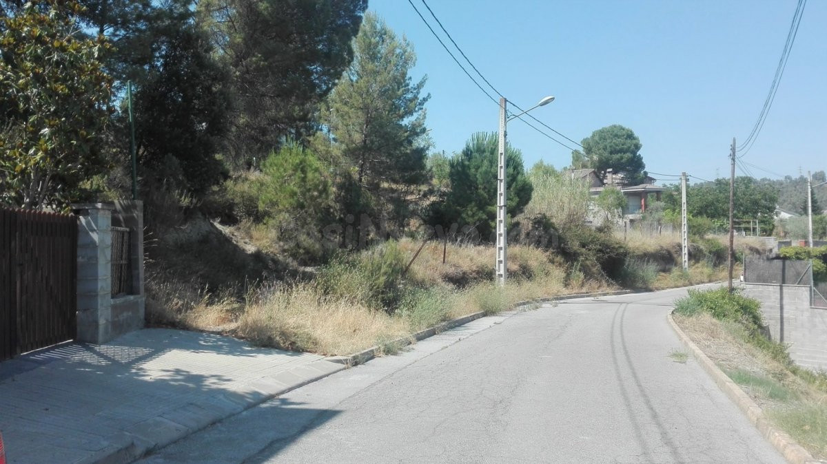 TERRENO EDIFICABLE EN NAVARCLES