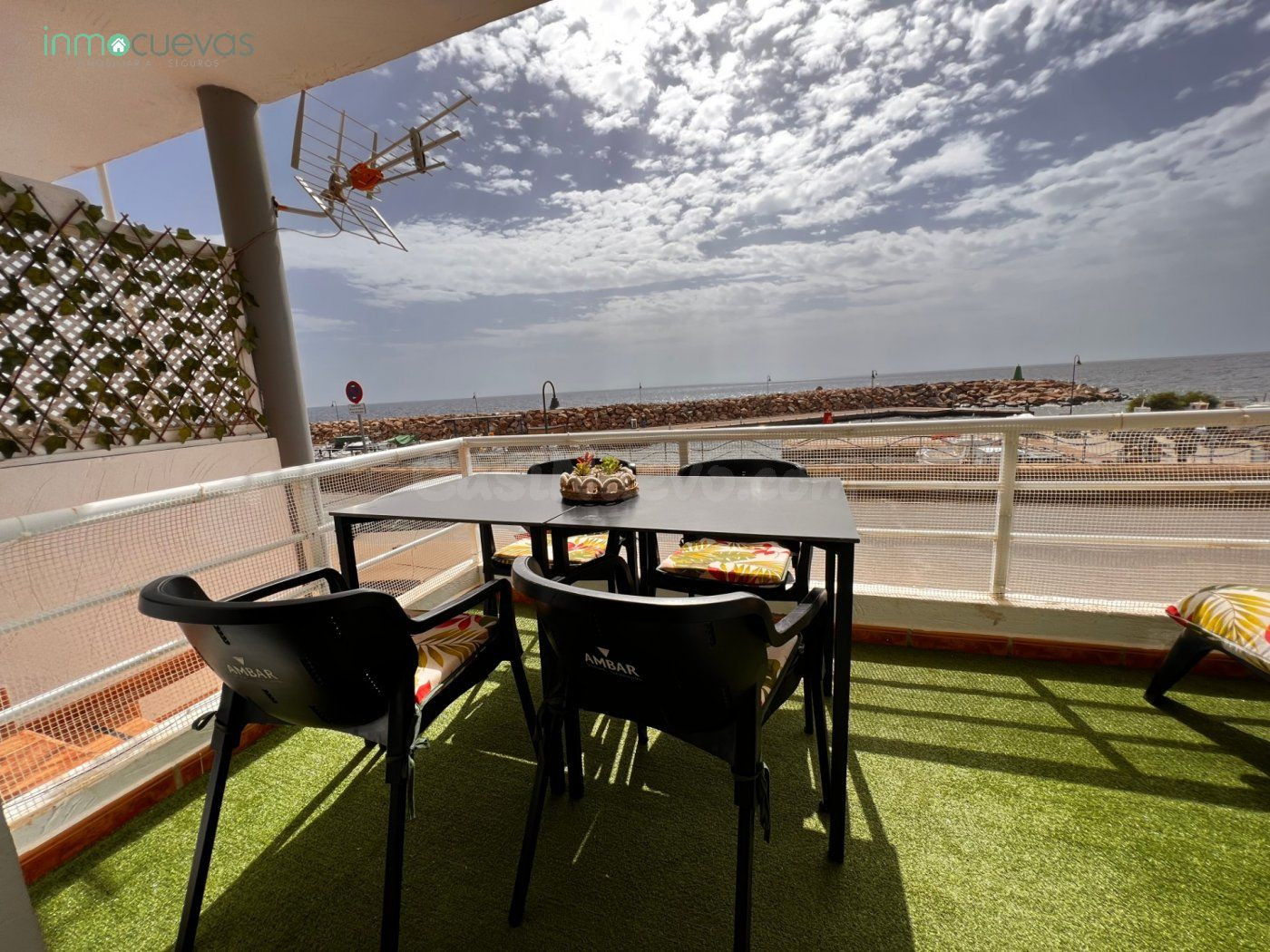SE ALQUILA APARTAMENTO EN VILLARICOS