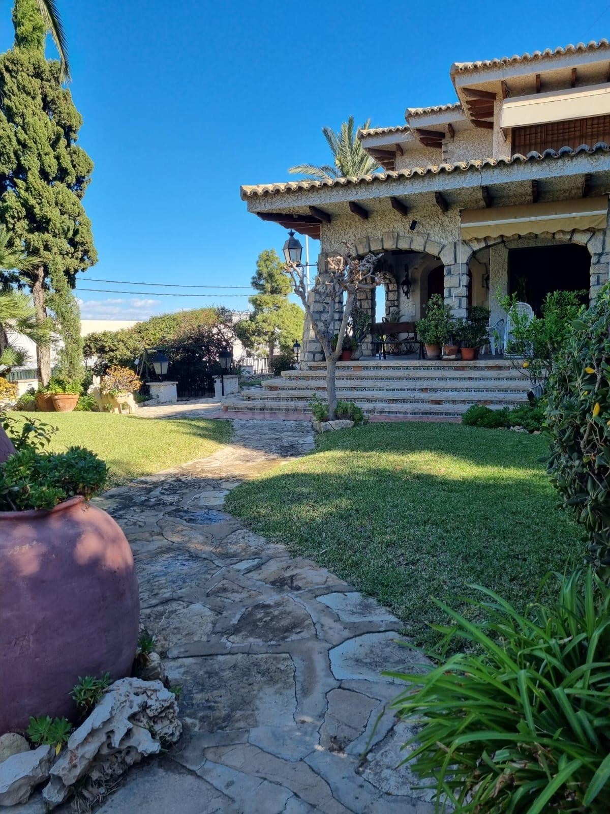 CHALET MASIA EN PLENO ALICANTE, ALGO UNICO Y ESPECIAL,... NO - foto 4