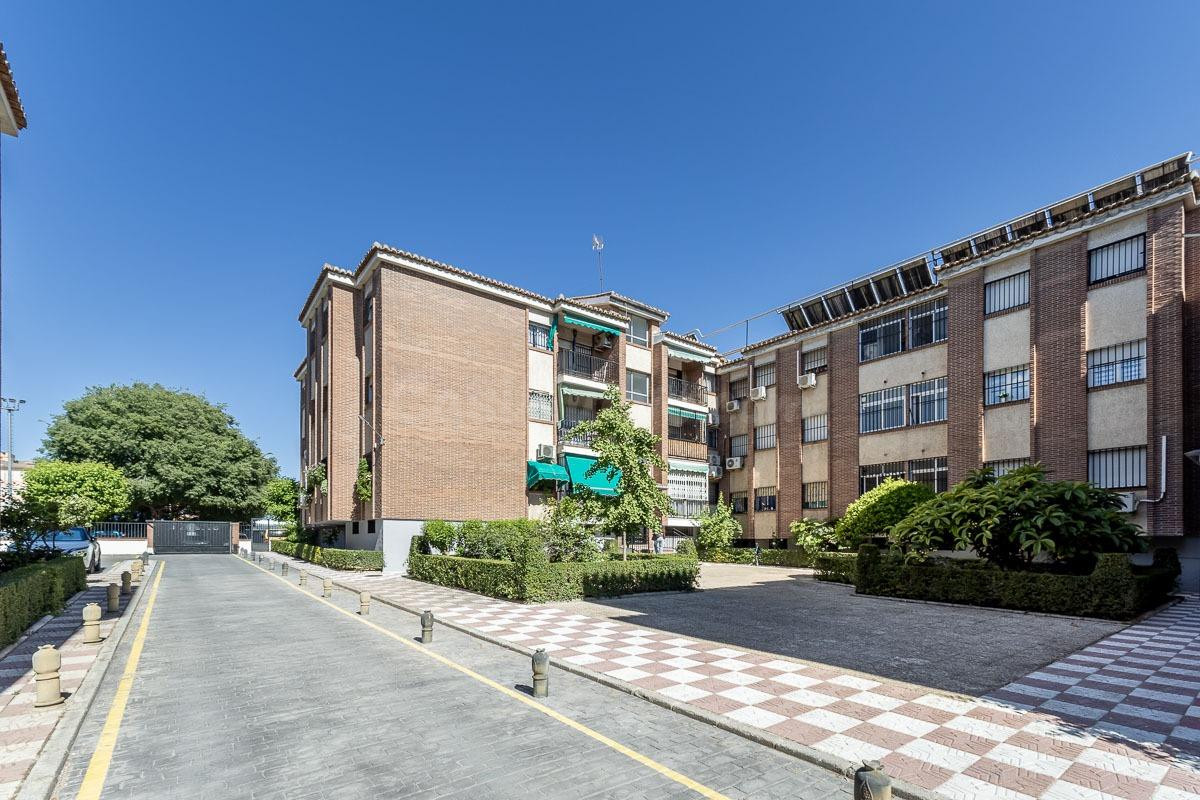 Traumatología (zona). Piso 4 dormitorios, 2 baños. Calefacci
