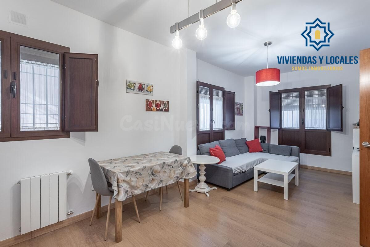 ¡Encantador Apartamento en Planta Baja en el Corazón del Rea - foto 4
