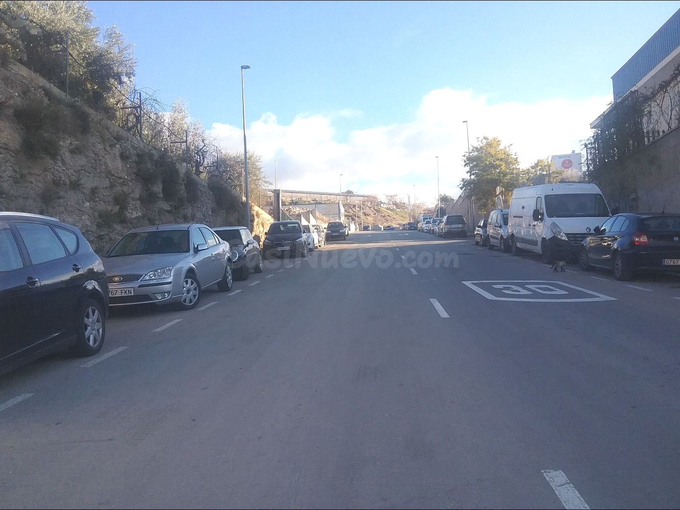 SOLAR INDUSTRIAL EN LAS CANTERAS, BARRIO DE MONACHIL - foto 3