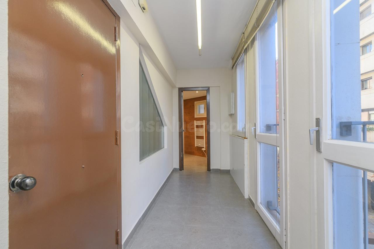 OFICINA DE SEGUNDA MANO EN BUEN ESTADO EN VENTA EN EL CENTRO - foto 4