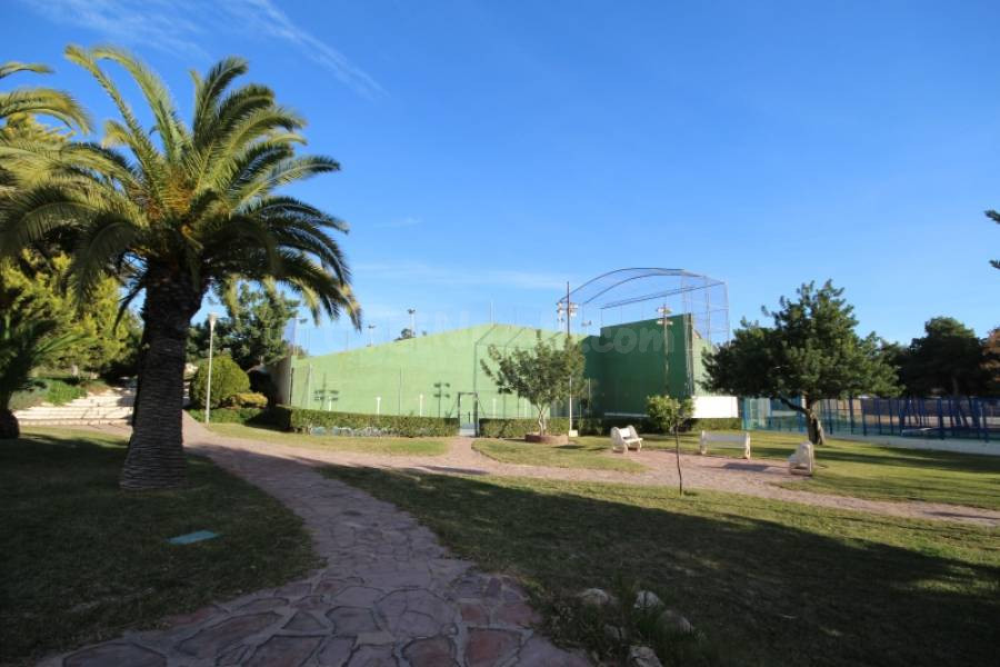 Espectacular parcela en venta, En Urbanización MONTEREAL - foto 2