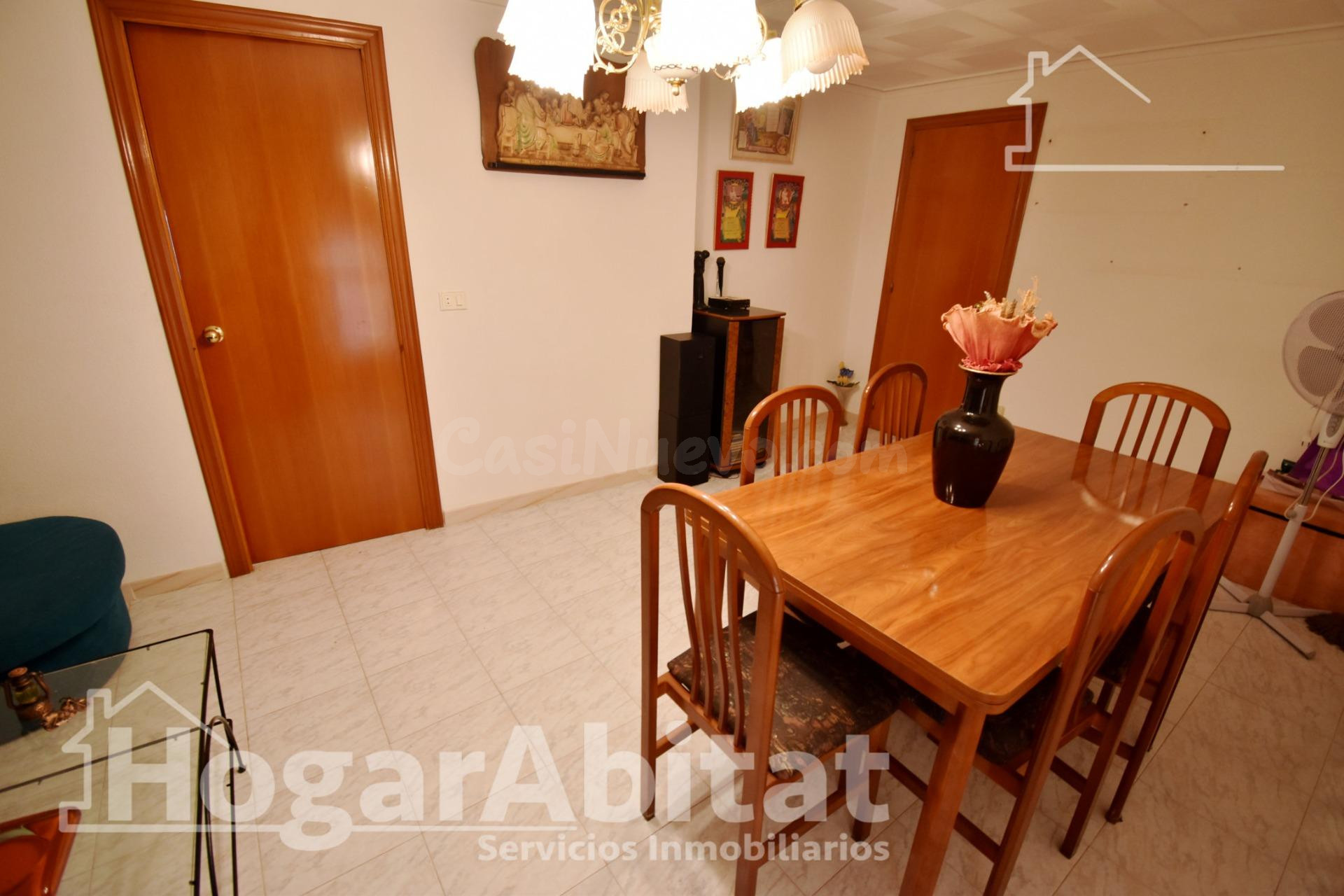 AMPLIA CASA CON TERRAZA Y BARBACOA CERCA DEL CENTRO - foto 4