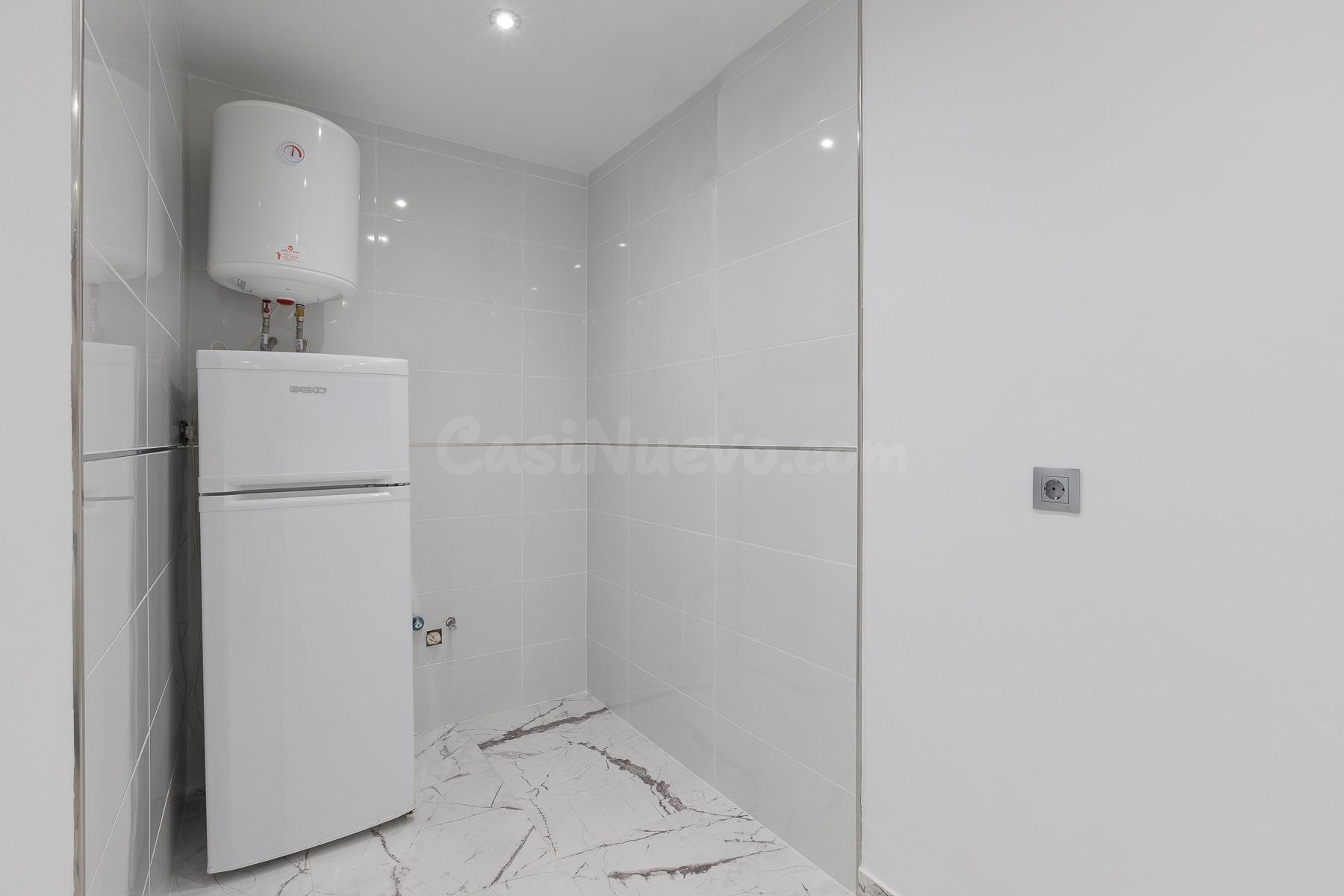 ESTUDIOS A ESTRENAR JUNTO PUERTO DEPORTIVO FUENGIROLA - foto 3