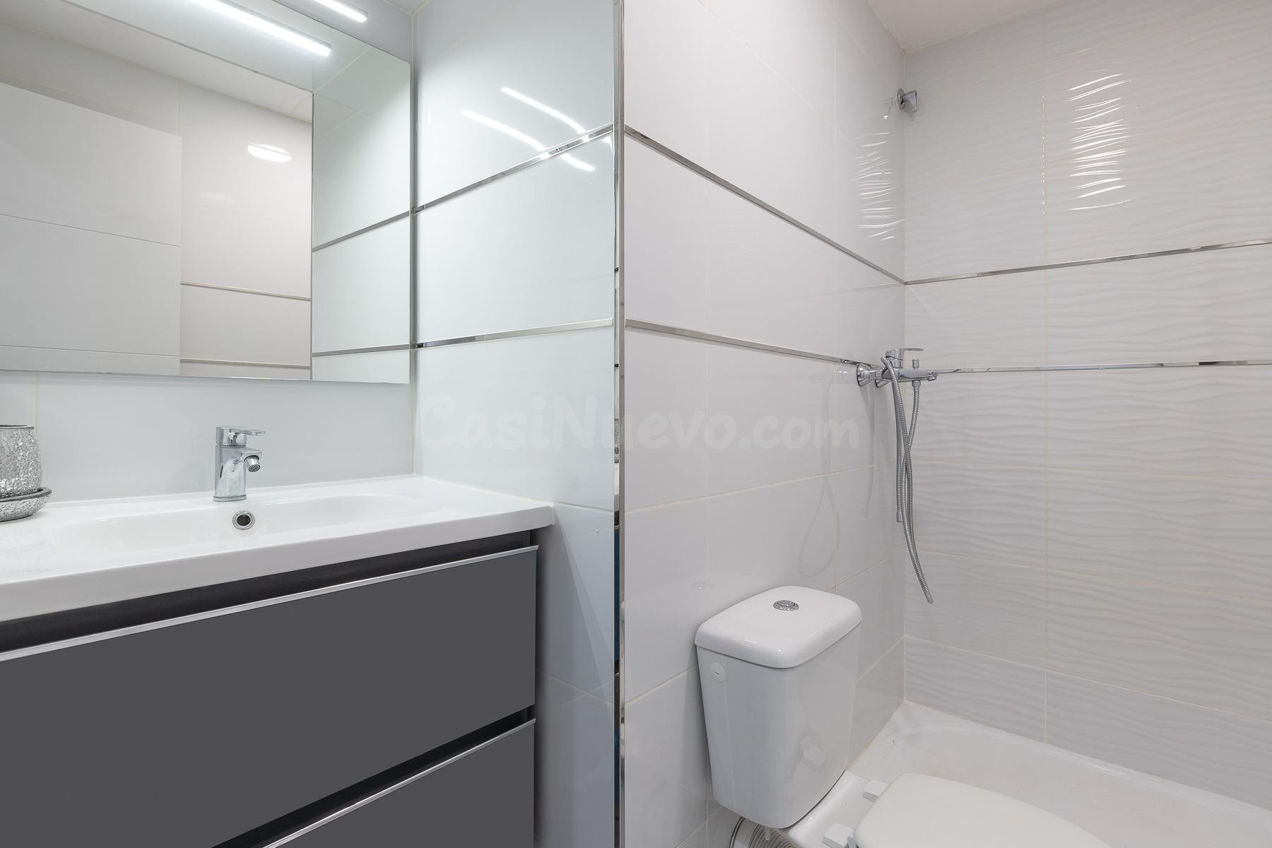ESTUDIOS A ESTRENAR JUNTO PUERTO DEPORTIVO FUENGIROLA - foto 5