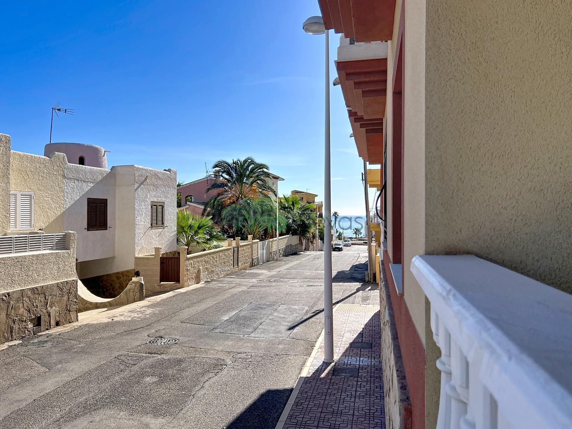Piso con encanto en Villaricos, a pocos metros del mar - foto 2
