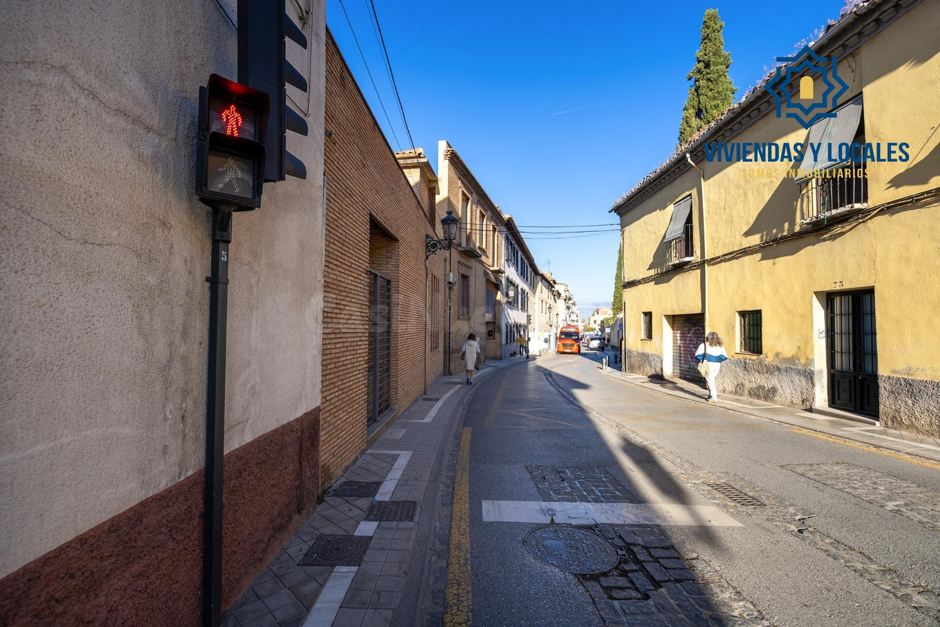 Barrio del Realejo. Sacamos a la venta dos plazas de garaje  - foto 5