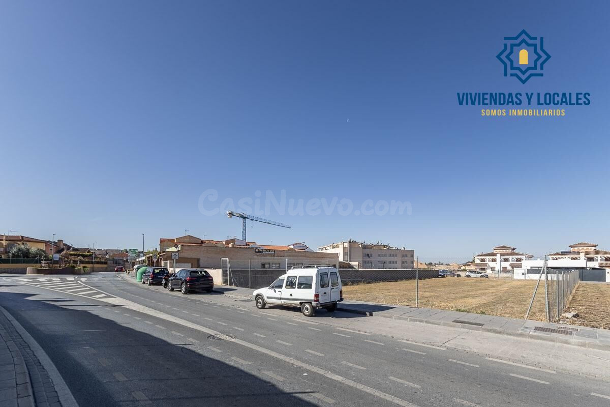 Solar de 1.175 m2 en Ogijares