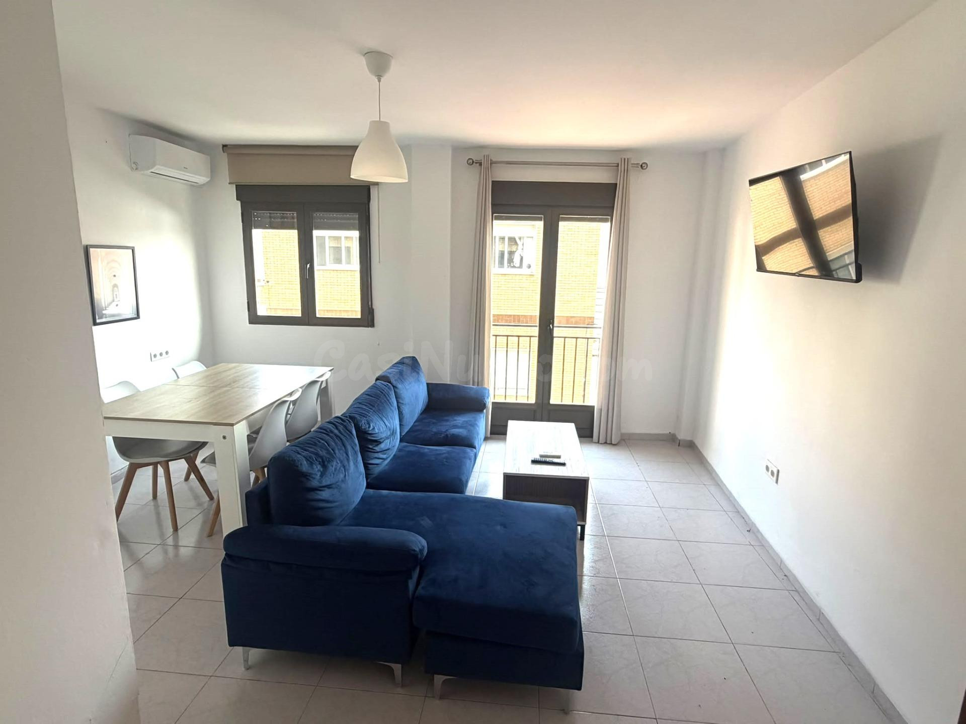 Armilla. Se alquila bonito piso amueblado de 3 dormitorios. - foto 2
