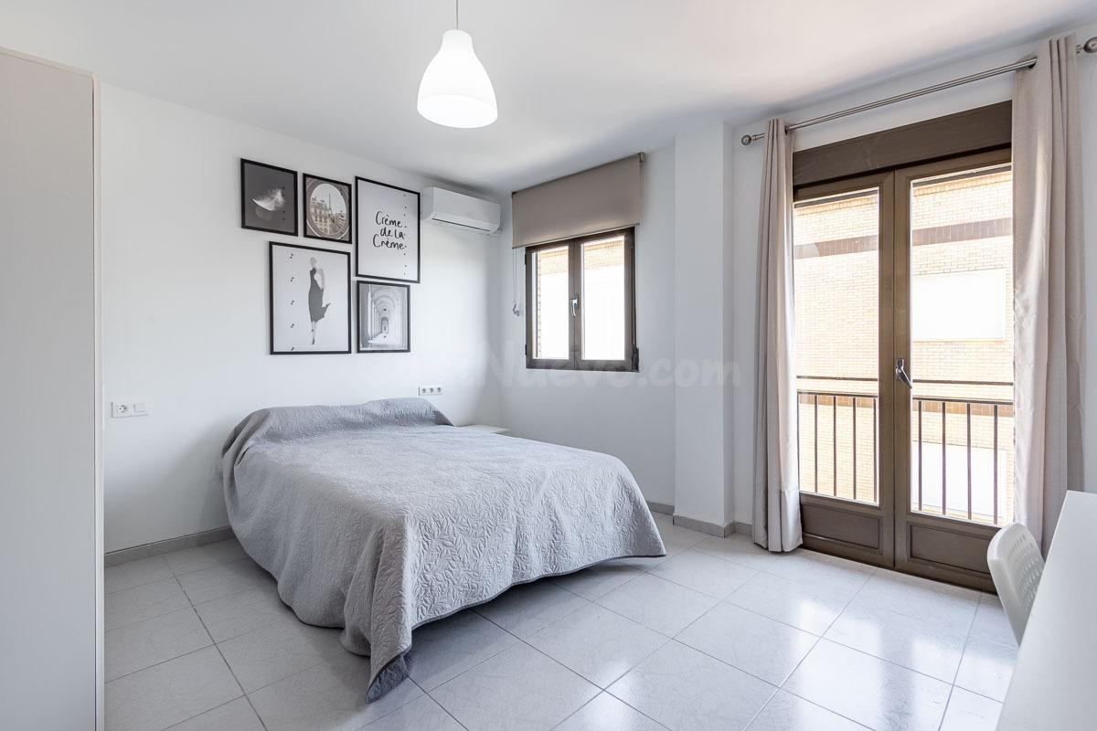 Armilla. Se alquila bonito piso amueblado de 3 dormitorios. - foto 4